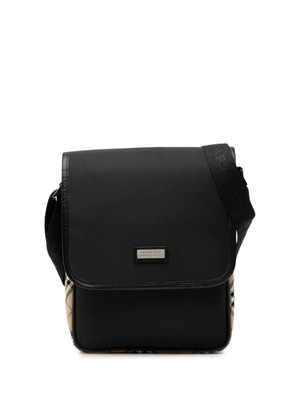 Burberry Pre-Owned 2000-2017 Nova Check Trimmed Nylon Flap crossbody bag - Black