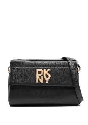 DKNY logo-lettering cross body bag - Black