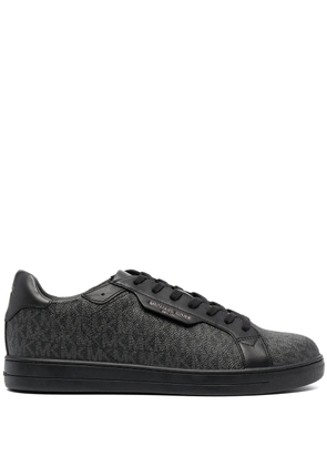 Michael Kors monogram print sneakers - Black