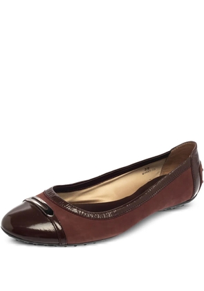 Tod's patent-trim suede ballet flats - Brown