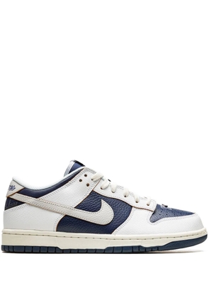 Nike x Huf SB Dunk Low 'NYC' sneakers - White