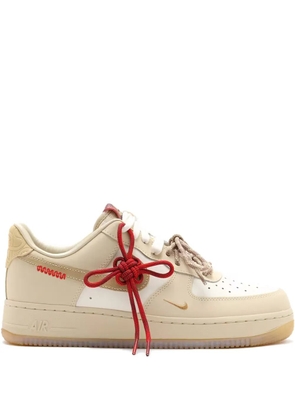 Nike Air Force 1 '07 LX 'Year of the Snake' sneakers - Neutrals