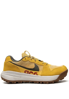 Nike Lowcate 'Solar Flare' sneakers - Yellow
