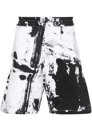Alexander McQueen paint-splatter cotton shorts - White