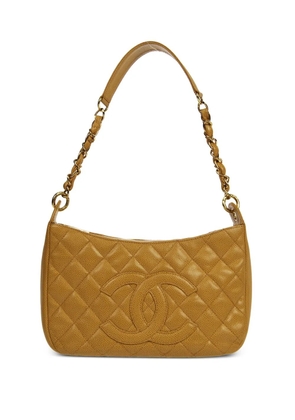 CHANEL Pre-Owned 2002 diamond-quilted CC shoulder bag - Yellow