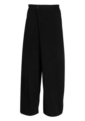 Yohji Yamamoto asymmetric cropped trousers - Black