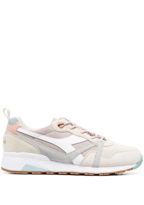 Diadora panelled low-top sneakers - Neutrals