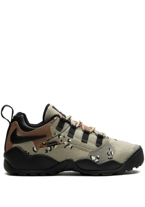 Nike x Supreme SB Darwin Low 'Khaki' sneakers - Green