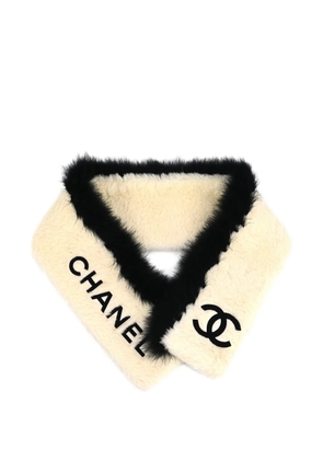 CHANEL Pre-Owned 1990-2000s CC-logo stole - White