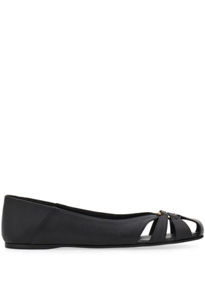Ferragamo Gancini ornament flat ballerina shoes - Black