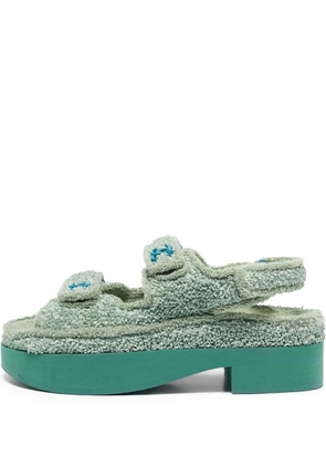 CHANEL Pre-Owned double-strap platform sandals - Green