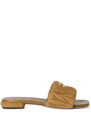 Miu Miu matelassé suede slides - Green