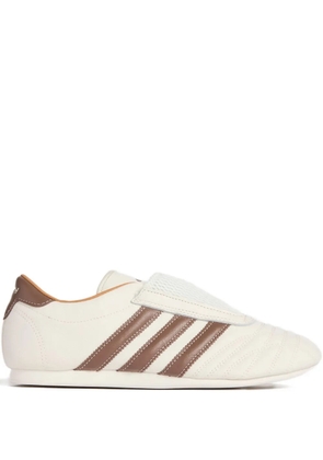 adidas Taekwondo 'Kith - Natural Canvas Coffee' sneakers - White