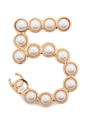 CHANEL Pre-Owned 2024 CC mark No.5 brooch - Gold