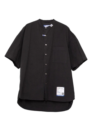 in･stru(men-tal). half-sleeve band-collar shirt - Black
