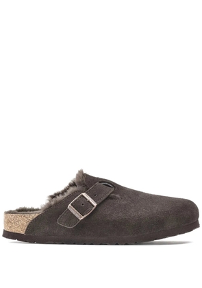 Birkenstock Kids Boston buckle-strap mules - Brown