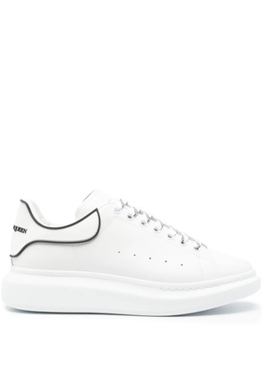 Alexander McQueen Oversized lace-up sneakers - White