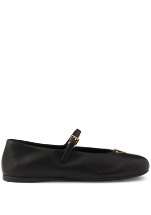 Prada enamel logo ballerina shoes - Black