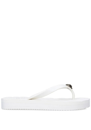 Kurt Geiger London Kensington quilted flip flops - White