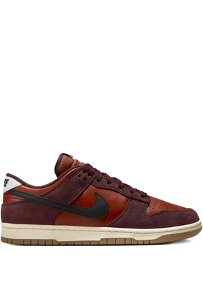 Nike Dunk Low retro SE leather sneakers - Red