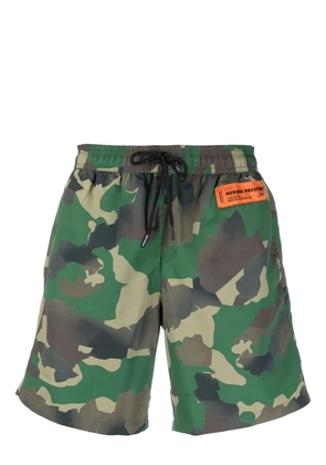 Heron Preston logo-patch swim shorts - Green