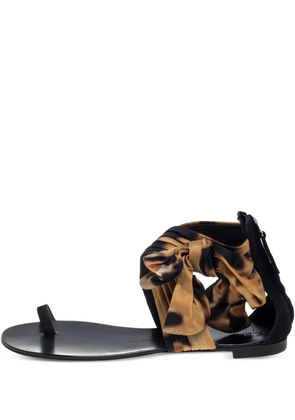 Giuseppe Zanotti Vintage Pre-owned leopard-print knotted flat sandals - Black