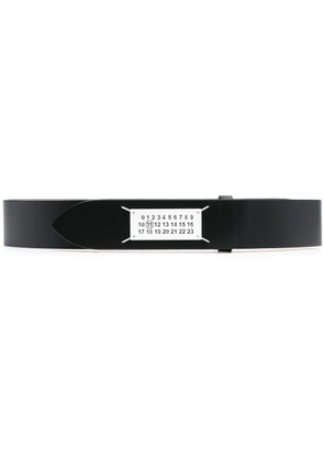Maison Margiela logo-appliqué leather belt - Black