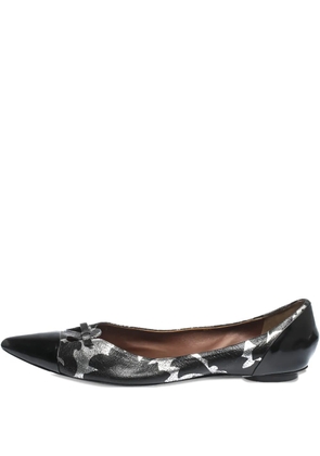 Marc Jacobs pointed-toe bow-detail ballet flats - Black