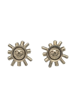 CHANEL Pre-Owned 2004 CC-logo earrings - Gold