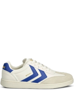 Hummel chevron suede sneakers - White