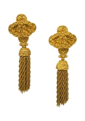 CHANEL Pre-Owned 1994 fringed earrings - Gold