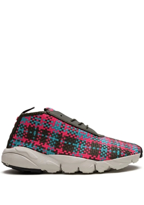 Nike Air Footscape Desert Chukka 'Cargo Kahaki/Hyper Jade' sneakers - Black