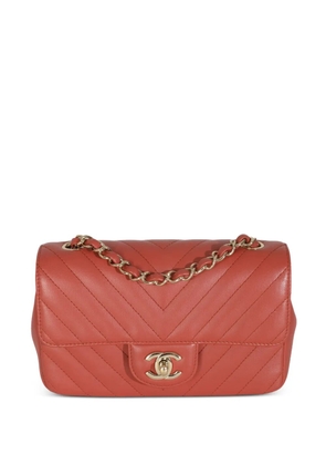 CHANEL Pre-Owned 2018 Flap Bag mini Chevron-quilting shoulder bag - Red