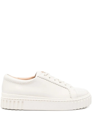 Clarks Mayhill lace-up platform sneakers - White