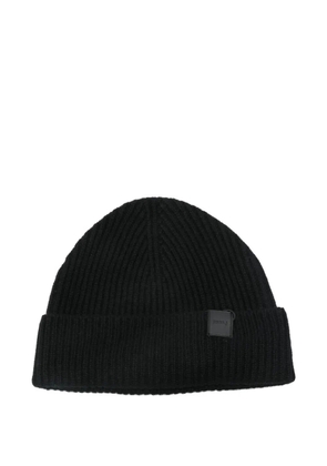 Juun.J ribbed logo-patch beanie - Black