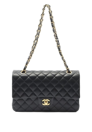 CHANEL Pre-Owned 2021 Matelassé W flap chain shoulder bag - Black