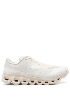 On Running x IKON Cloudflow 4 - White