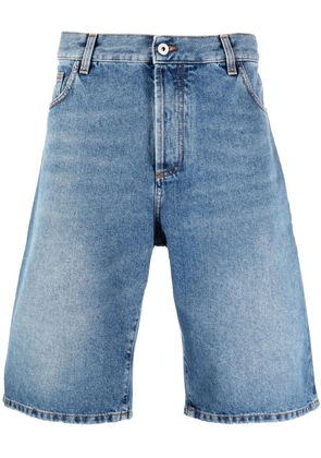 COUNTY OF MILAN Cross embroidered knee-length denim shorts - Blue