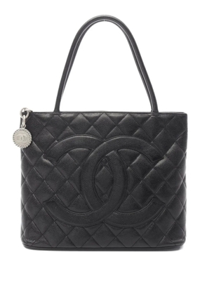 CHANEL Pre-Owned 2000-2002 Medallion caviar-leather handbag - Black