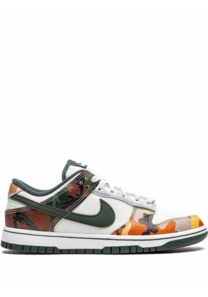 Nike Dunk Low SE 'Multi-Camo' sneakers - Green