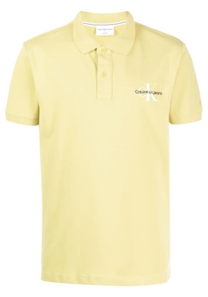 Calvin Klein logo-embroidered short-sleeve polo shirt - Yellow