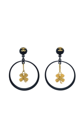 CHANEL Pre-Owned 1994 clover dangle clip-on earrings - Gold