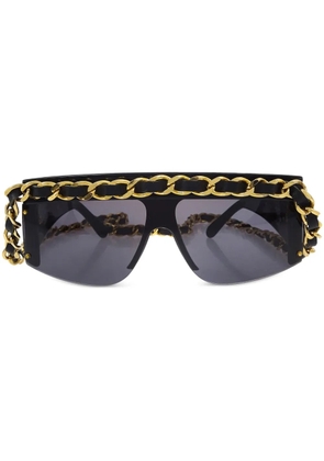 CHANEL Pre-Owned 1990-2000 leather-and-chain trimmed shield sunglasses - Black