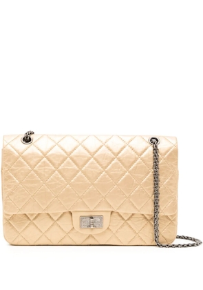 CHANEL Pre-Owned 2.55 Reissue Double Flap shoulder bag - Gold