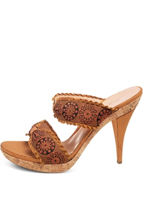 Sergio Rossi Vintage bow-detail embroidered sandals - Brown