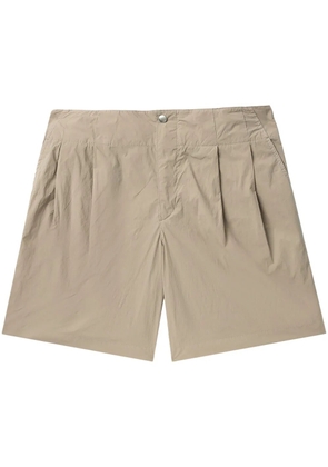 Kolor pleated tailored shorts - Neutrals