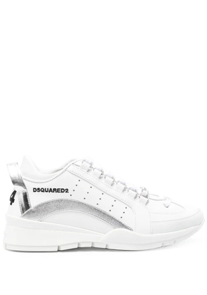 DSQUARED2 logo-embroidered leather sneakers - White