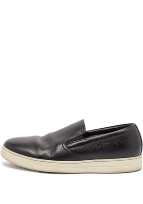 Prada Pre-Owned leather sneakers - Black