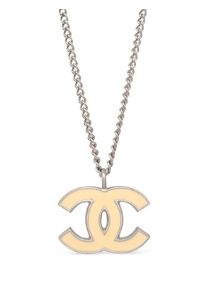 CHANEL Pre-Owned 2006 CC-pendant necklace - Silver
