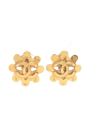 CHANEL Pre-Owned 1994 Interlocking CC clip-on earrings - Gold